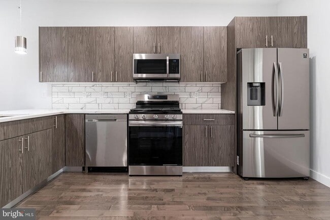 property at 1947 N 7th St