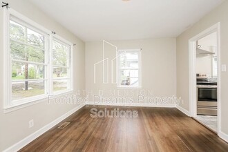 111 Avery Ave in High Point, NC - Building Photo - Building Photo