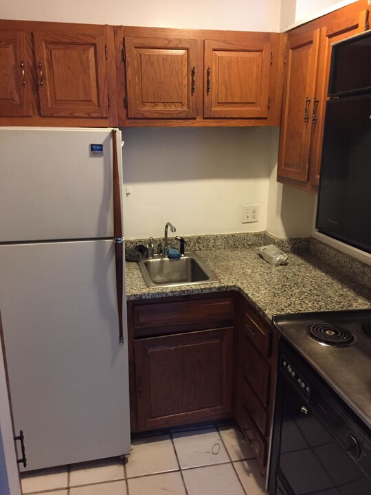 429 Marlborough St, Unit 2 in Boston, MA - Building Photo