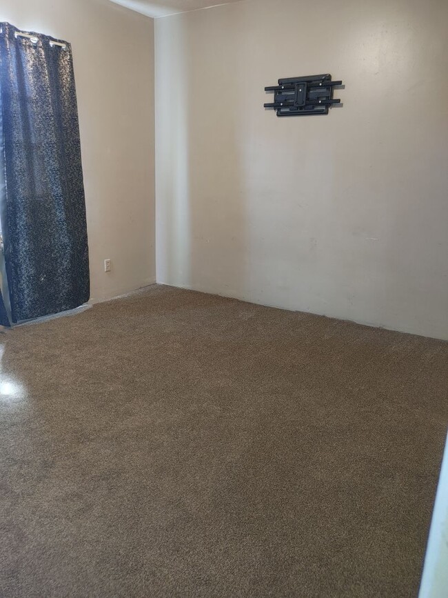 property at 34 N Franklin St
