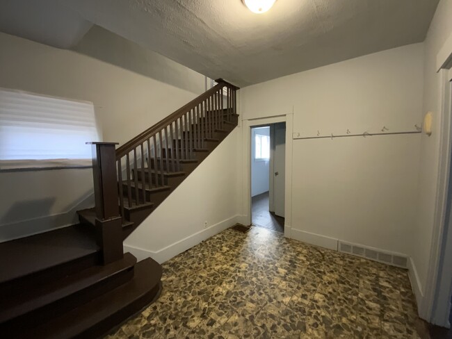 9 Cronkhite Ave in Danville, IL - Building Photo - Building Photo