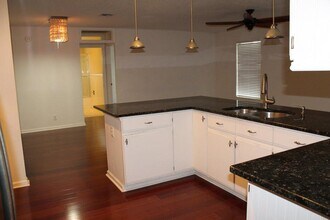 13880 Paddock Dr in Wellington, FL - Building Photo - Building Photo