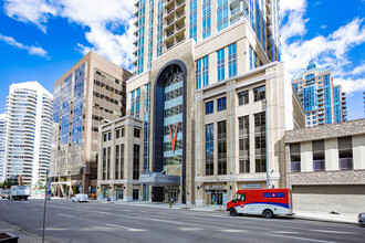 Vogue Condominiums in Calgary, AB - Building Photo - Building Photo