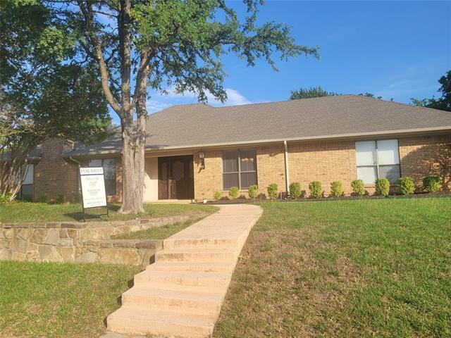 property at 232 Oak Hill Dr