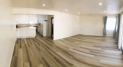 4950 Beach Ave in Clearlake, CA - Building Photo - Building Photo