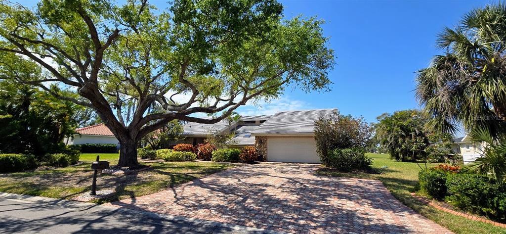 3919 Torrey Pines Blvd in Sarasota, FL - Building Photo