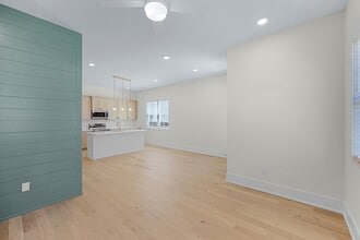 136 McCowat St in Jackson, TN - Building Photo - Building Photo