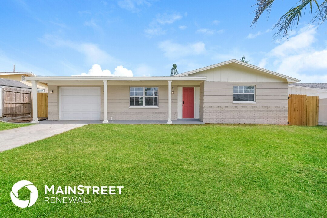 4125 Moog Rd in Holiday, FL - Building Photo
