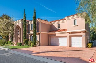 11221 Briarcliff Ln in Los Angeles, CA - Building Photo