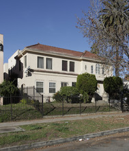 3810-3810 1/2 W 1st St in Los Angeles, CA - Foto de edificio - Building Photo