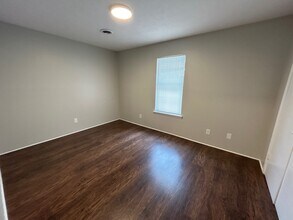 263 Tinker Hill Cv, Unit C in Jackson, TN - Building Photo - Building Photo