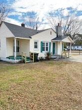 1601 Queen St E in Wilson, NC - Building Photo - Building Photo