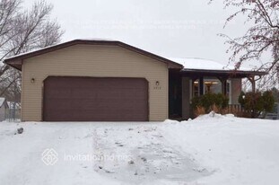 2816 81st Ave N in Minneapolis, MN - Building Photo