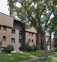 Avenwood Corner Apartments