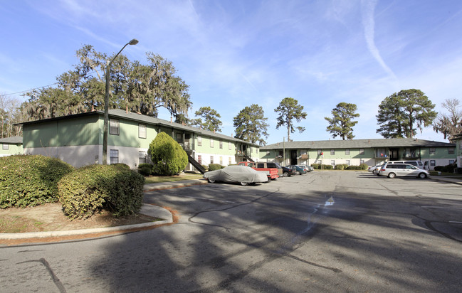 Ponderosa Forest Apartments in Savannah, GA - Building Photo - Building Photo