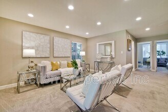 505 Cypress Point Dr in Mountain View, CA - Building Photo - Building Photo