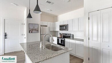 261 Heritage Hls in Venus, TX - Building Photo - Building Photo