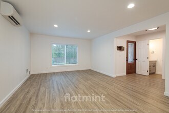 20005 25th Ave NE in Shoreline, WA - Building Photo - Building Photo