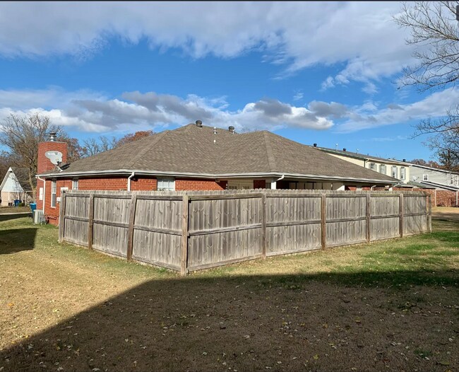 507 Camellia Dr in Bentonville, AR - Building Photo - Building Photo