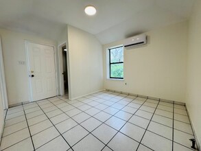 1703 N Magdalen St in San Angelo, TX - Building Photo - Building Photo