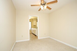 1042 Cheshire Ct in Charlottesville, VA - Building Photo - Building Photo