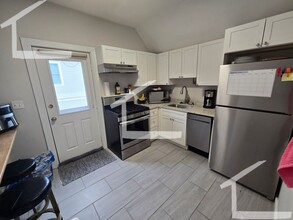 4b Pearl St in Watertown, MA - Foto de edificio - Building Photo