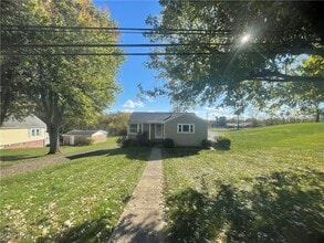 415 Old Colliers Way in Weirton, WV - Building Photo - Building Photo