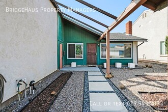 8366 High Winds Way in San Diego, CA - Building Photo - Building Photo