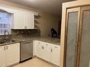 3559 W 74th Pl in Hialeah, FL - Building Photo - Building Photo
