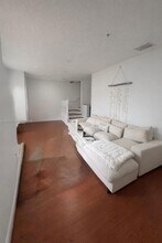 556 NW 39th Cir in Boca Raton, FL - Building Photo - Building Photo