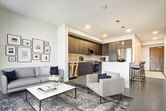1405 CA-82 in Redwood City, CA - Building Photo - Building Photo