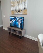 2017 Al Lipscomb Way in Dallas, TX - Building Photo