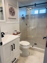 13926 Sunset Dr in Largo, FL - Building Photo