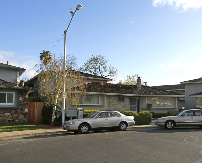 441 Paula Ct in Santa Clara, CA - Foto de edificio - Building Photo