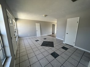 904 Emma St in Daytona Beach, FL - Building Photo - Building Photo