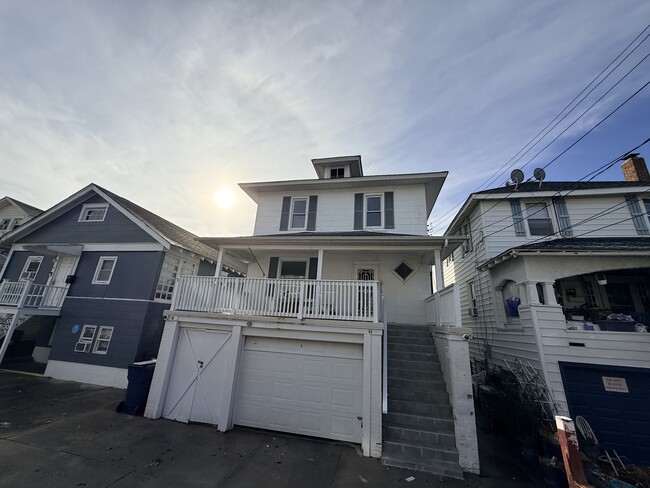 property at 8 N Nashville Ave