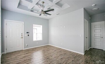 3907 Valeria St in Edinburg, TX - Building Photo - Building Photo