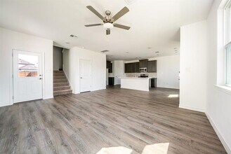 123 Watkinville Rd in Hutto, TX - Building Photo - Building Photo