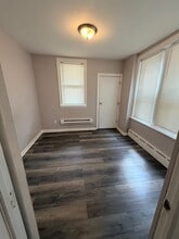 4957 N Franklin St in Philadelphia, PA - Building Photo - Building Photo