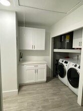 1323 Denlow Ln in Royal Palm Beach, FL - Building Photo - Building Photo