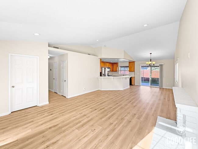 602 Maybritt Cir in San Marcos, CA - Building Photo - Building Photo