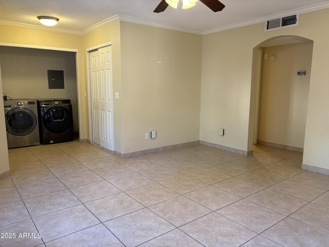 925 S Longmore in Mesa, AZ - Building Photo - Building Photo