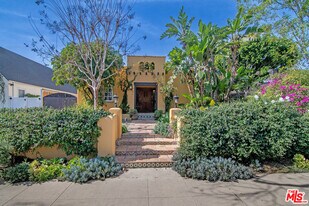 543 N Las Palmas Ave in Los Angeles, CA - Building Photo