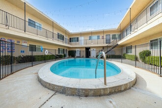 The Canyons at Santa Clarita Apartments in Santa Clarita, CA - Foto de edificio - Building Photo