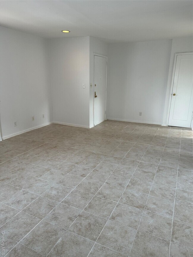 268-06 82nd Ave in New York, NY - Building Photo - Building Photo