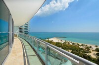 10295 Collins Ave, Unit 801 in Bal Harbour, FL - Foto de edificio - Building Photo