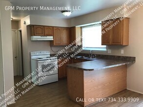 9226 Abbey Ln in Superior Township, MI - Building Photo - Building Photo