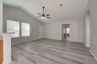 605 Welston Cir in Norman, OK - Building Photo - Building Photo
