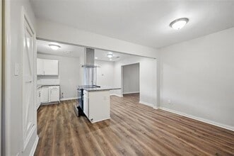 1003 Pecan Ave in Greenville, TX - Building Photo - Building Photo