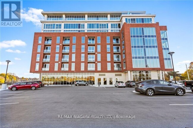 57-357 Lakeport Rd in St Catharines, ON - Building Photo - Building Photo